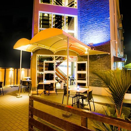 Q-Inn Boutique Hotel Paramaribo Luaran gambar